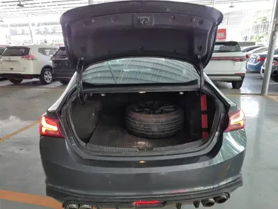 Chevrolet Malibu XL