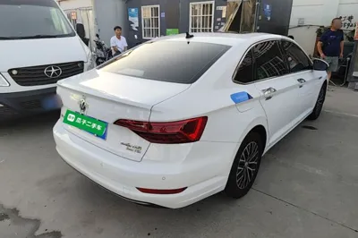 Volkswagen Sagitar