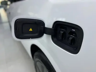 Li Auto Li MEGA