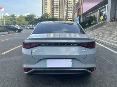 Geely L HiP
