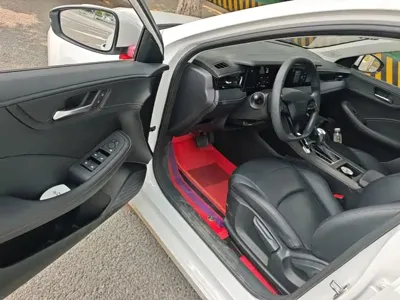 Roewe i5
