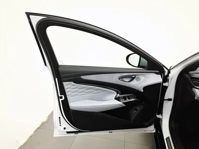 BYD Seal