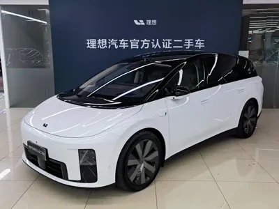 Li Auto 理想i8