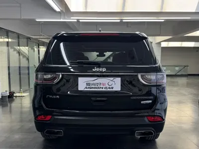 Jeep Commander