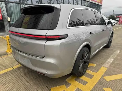 Li Auto Li L8
