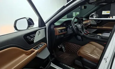 Lincoln Aviator