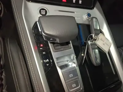 Audi Q6