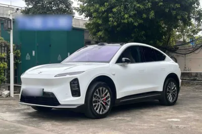 Nio EC6