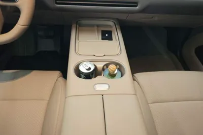 Li Auto Li Auto i6