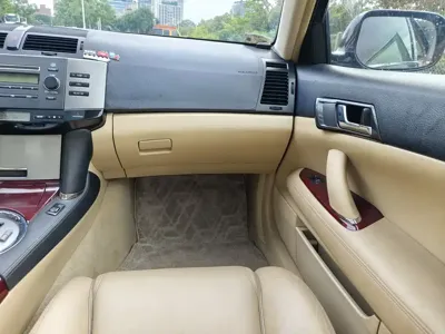 Toyota Reiz