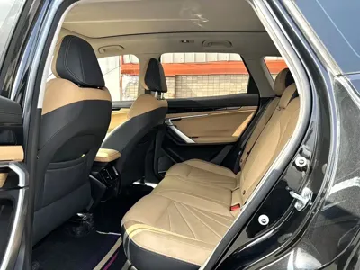 Geely Boyue L