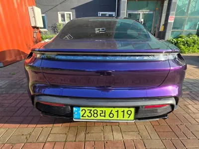 Porsche Taycan