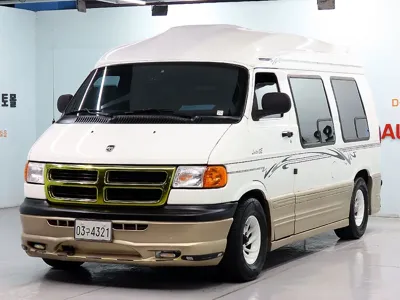 Dodge Ram Van