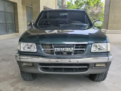 Isuzu 竞技者