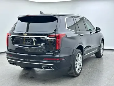 Cadillac XT6
