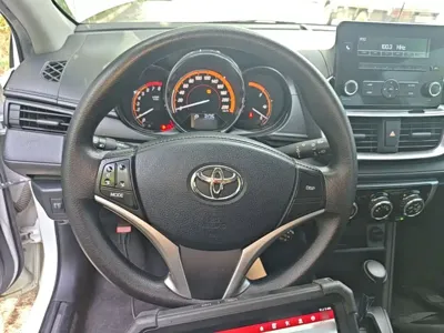 Toyota Yaris L