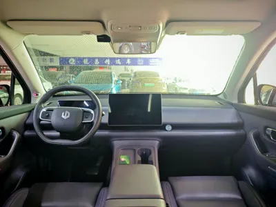 Leapmotor C10