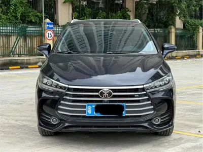 BYD MAX