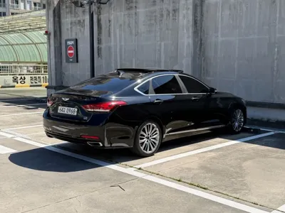 Hyundai Genesis