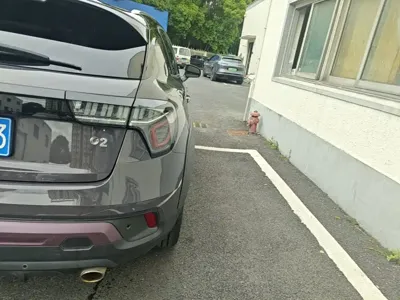 Lynk & Co 02