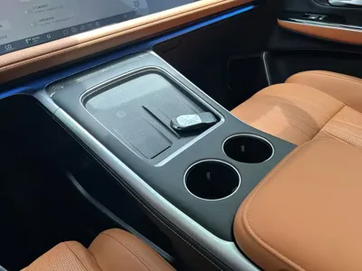 Xpeng G9