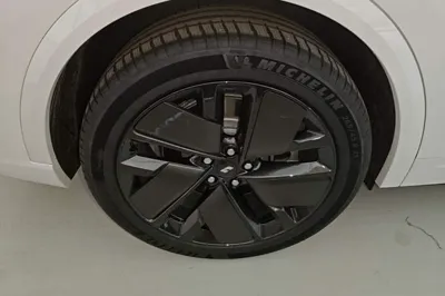 Li Auto L9