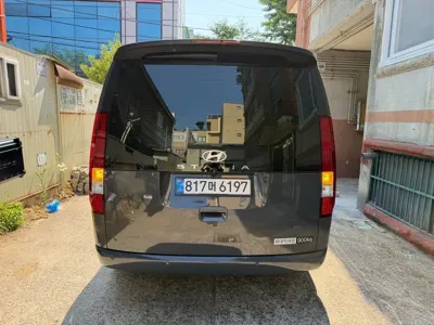 Hyundai Staria