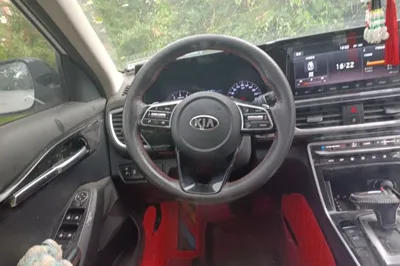 Kia KX3