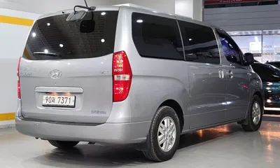 Hyundai Starex