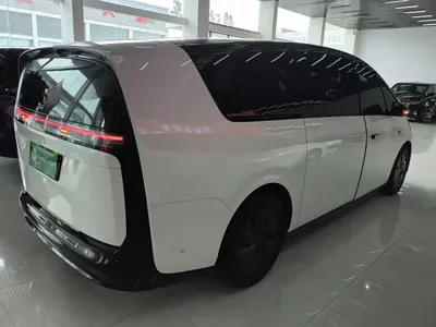 Li Auto Li MEGA