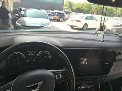 Jetta VS7