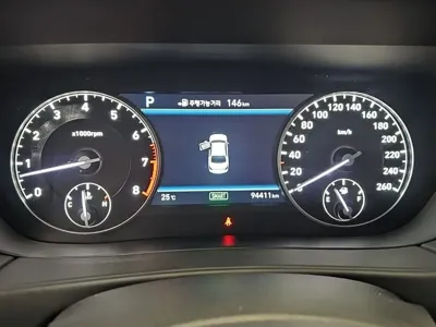 Genesis EQ900