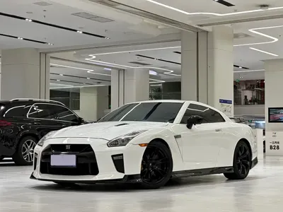 Nissan GT-R