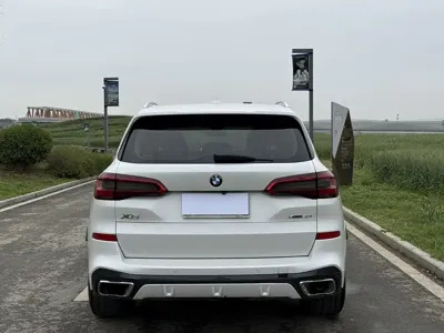 BMW X5 (Import)