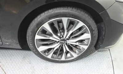 Kia K8