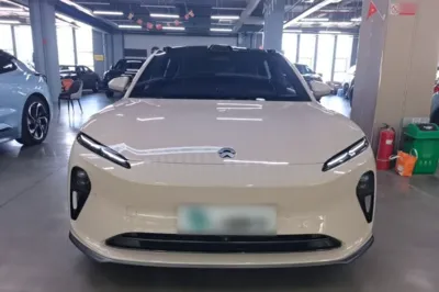 Nio ET5