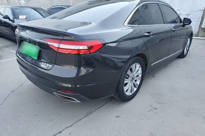 Ford Taurus