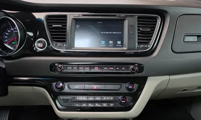 Kia Canival