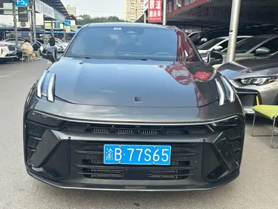 Lynk & Co 03