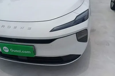 Roewe D6