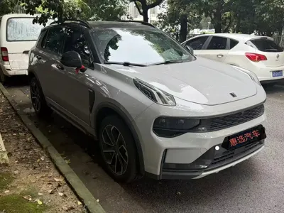 Lynk & Co 01