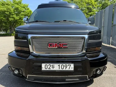 GMC Savana