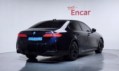 BMW i5