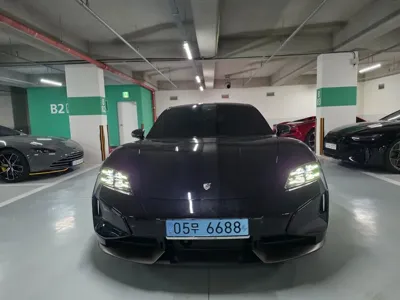 Porsche Taycan