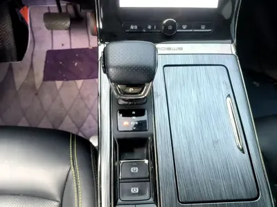 Roewe RX5