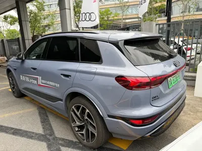 Audi 奥迪Q6L e-tron