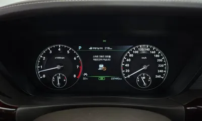 Genesis EQ900