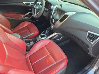Hyundai Veloster