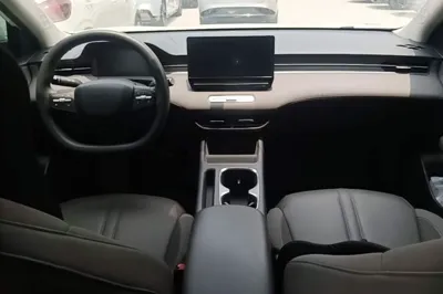 Roewe D6