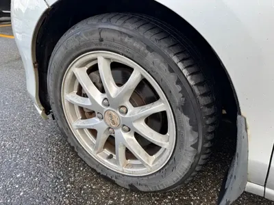 BYD M6